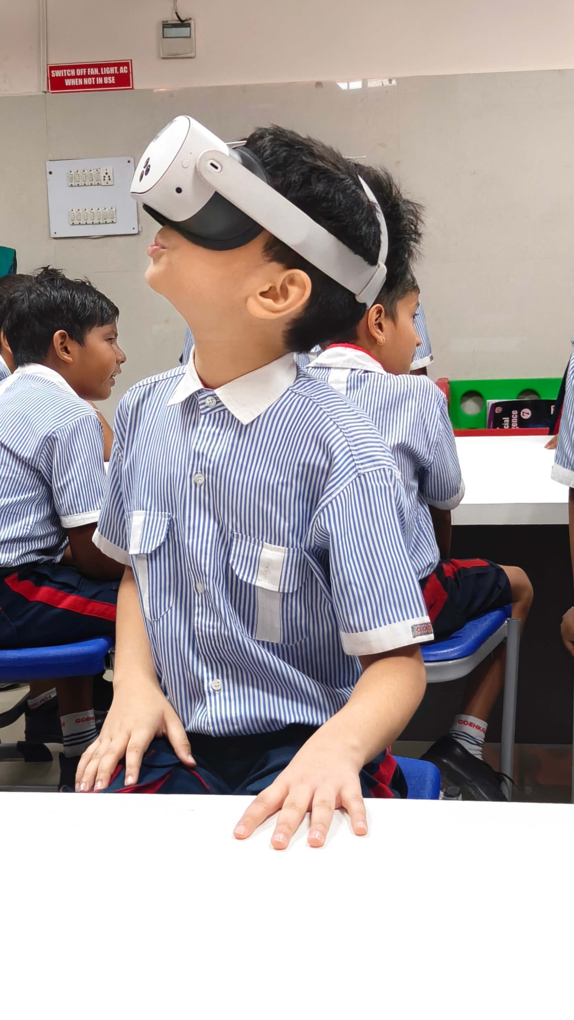 SparkVR classroom moment 5